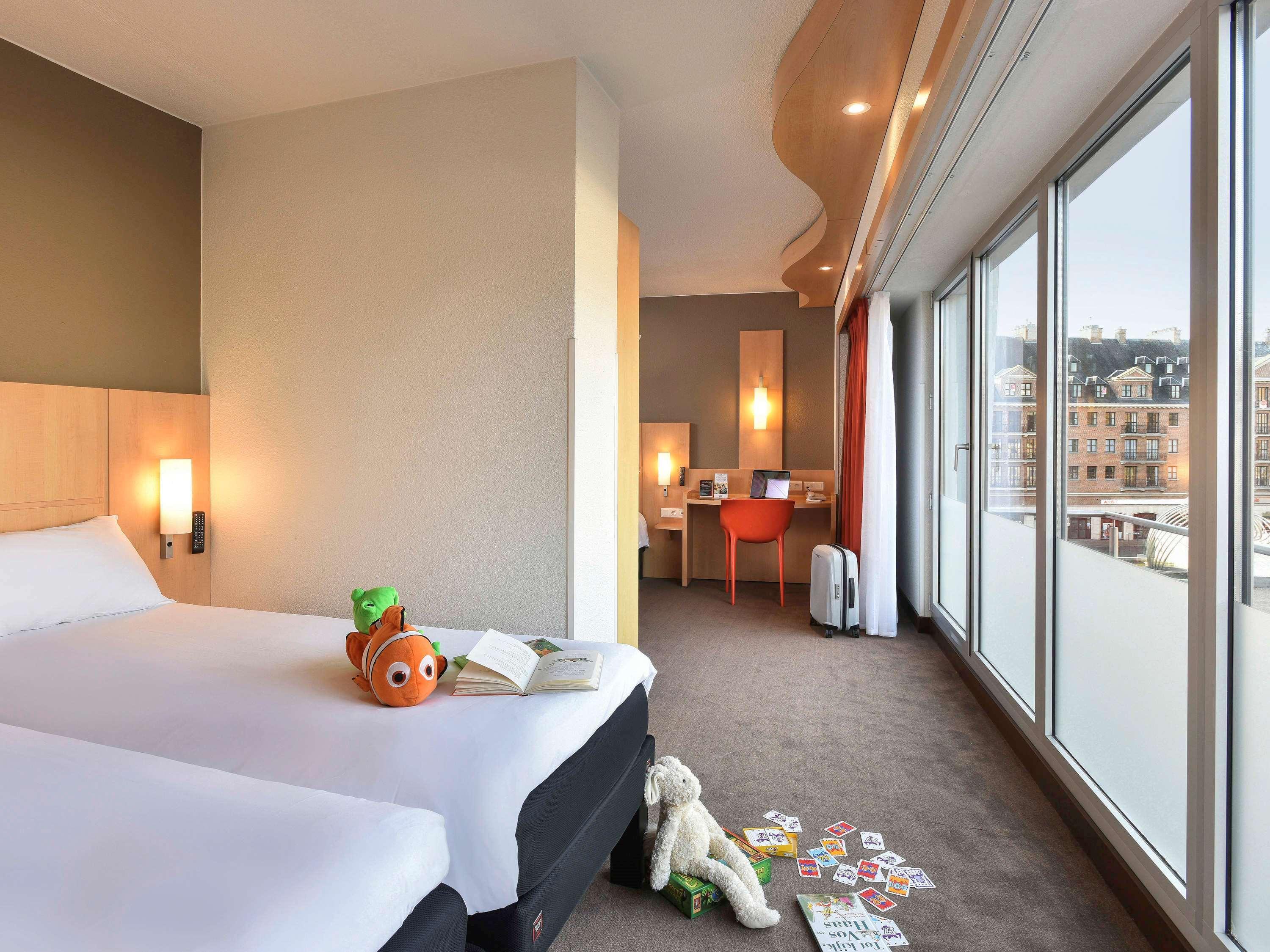 Ibis Kortrijk Centrum Dış mekan fotoğraf
