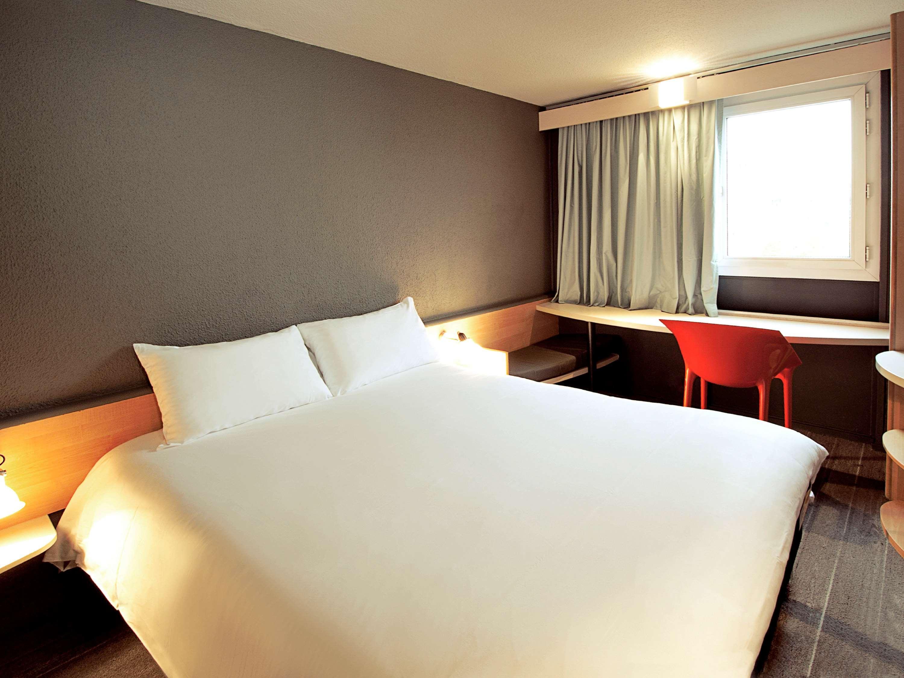 Ibis Kortrijk Centrum Dış mekan fotoğraf